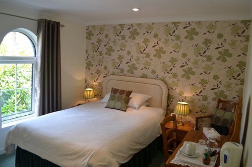 Bed & Breakfast Websters 4*